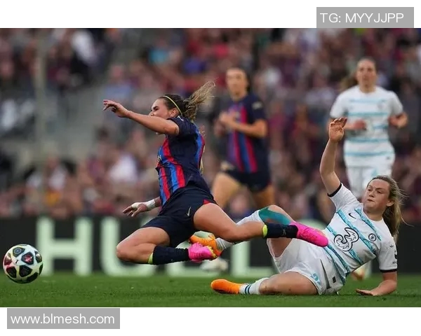 切尔西女足迎战热刺女足激烈对决引发球迷热情期待